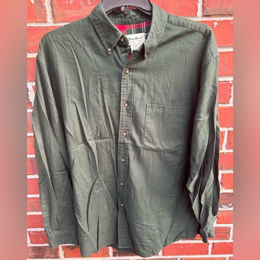 Eddie Bauer Mens Long Sleeve Button Down Green Shirt. Size Large